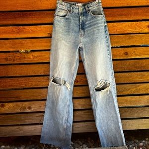 ZARA 90’s high rise wide leg ripped jeans